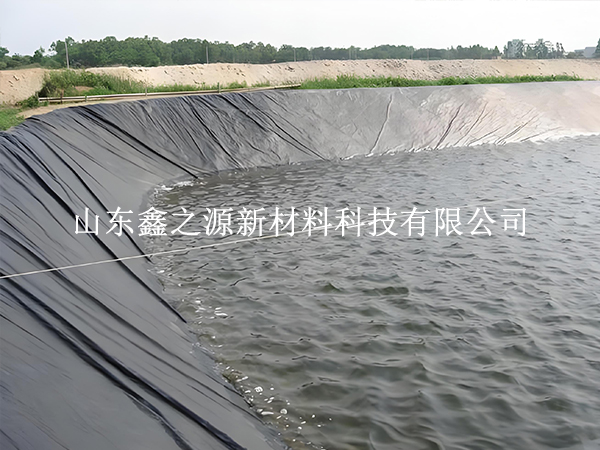 如何順利的延緩蓄水池防滲膜的衰老？