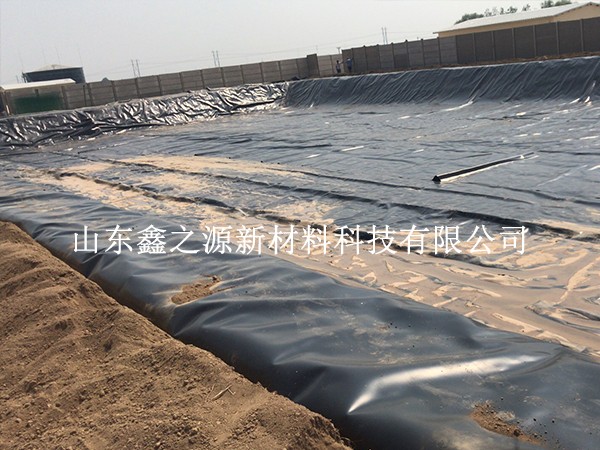 溫度變化對魚塘防滲膜施工的影響